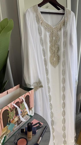 بشت اماراتي جاهز