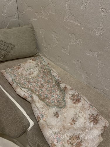 مخور اورجانزا متروس فصوص بدون تفصيل