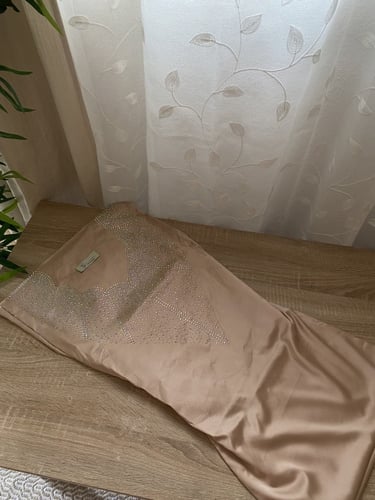 طقم الام وبنتها بدون تفصيل