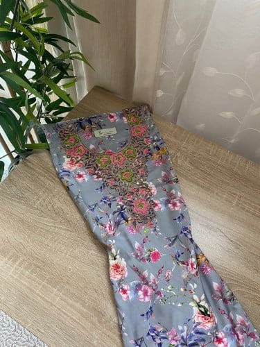 مخور اطفال حرير اراماني ديجتال بدون تفصيل