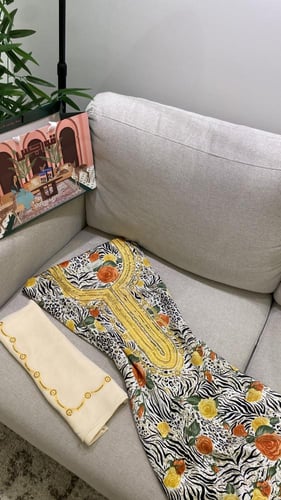 مخور+شيلة حرير اندونيسي بدون تفصيل