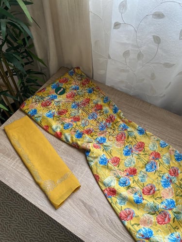 مخور+شيلة حرير هندي بدون تفصيل