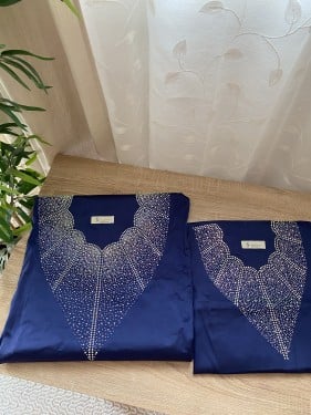 طقم الام وبنتها بدون تفصيل