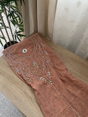 مخور مخمل متروس كرستالات