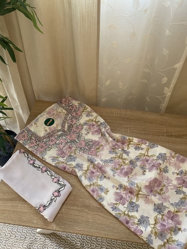 مخور+شيلة حرير هندي مخرم