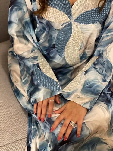 مخور غيم حرير ايطالي شامل التفصيل