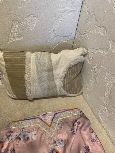 مخور شادن 4 بتطريز لؤلؤ حرير ايطالي بدون تفصيل