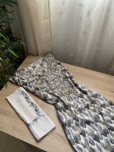 مخور+شيلة حرير هندي مخرم بدون تفصيل