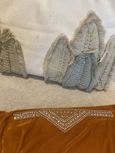 مخور اللؤلؤ مخمل