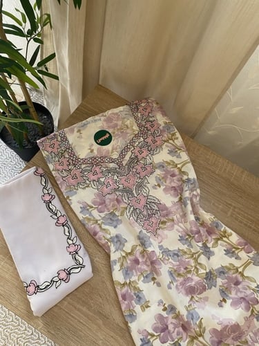 مخور+شيلة حرير هندي مخرم