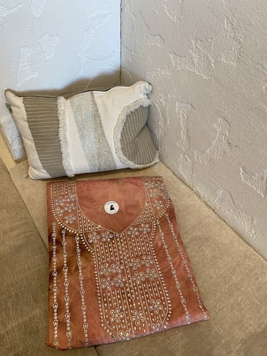 مخور الترف حرير جاكار ايطالي متروس كرستالات