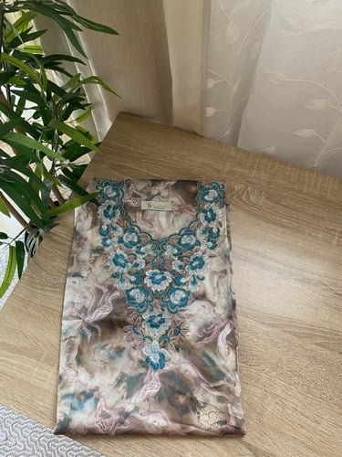 مخور اطفال حرير اراماني ديجتال بدون تفصيل