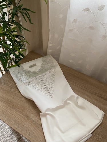 طقم الام وبنتها بدون تفصيل