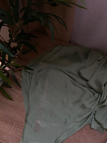 مخور من قطعتين حرير ملكي+بشت