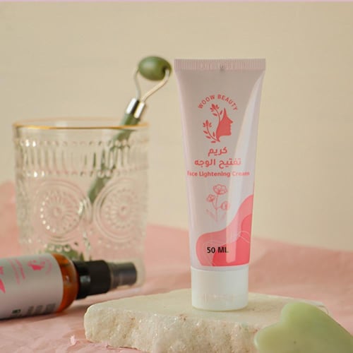 كريم لتفتيح الوجه وعلاج التصبغات والآثار
