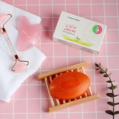 صابون لتفتيح البشرة بالفيتامين سي