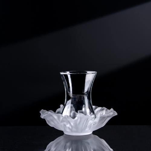 بيالة شاي بقاعدة كرستال - Tea Cup with Crystal Pla...