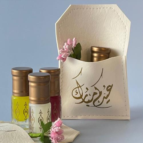 (( مسك اسباني )) بظرف جلدي 10 توزيعات