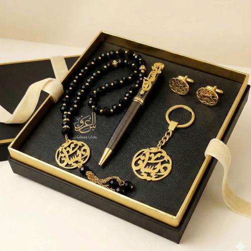 طقم رجالي بالاسم – قلم، سبحة، ميدالية وكبك