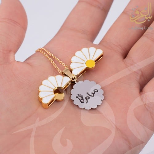 Women's necklace in the shape of a rose, laser engraved