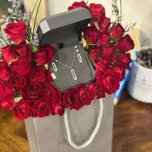 هدية يوم الحب طقم ميسيكا فضي