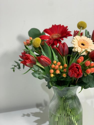 فازه توليب احمر ️