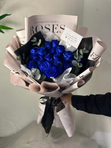 باقة السماء ورد ازرق هولندي