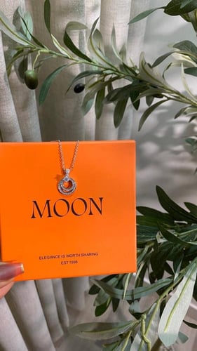 بوكيه الكازابلانكا × إكسسوارات MOON