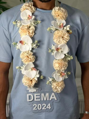 عقد من الاوركيد الصناعي