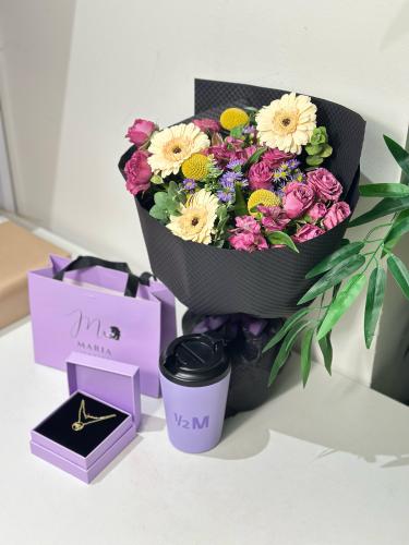 بكج باقه ورد +مق هاف مليوون + سلسال السفر من براند...