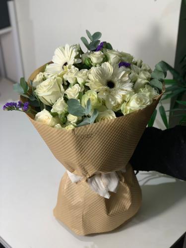 باقة ورد ابيض