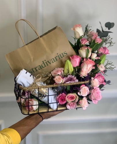 تيشرت نسائي مع التنسيق