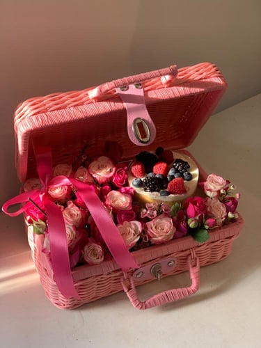 هاند باق الورد و كيك جناش