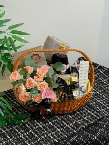 سله رمضانيه مع ورد طبيعي