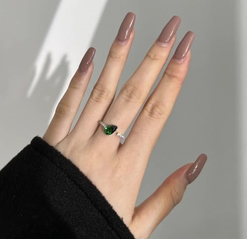 باقة ورد تخرج وخاتم الفضه ايميرالد من براند Maria