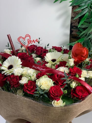 Love flower, باقه الحب