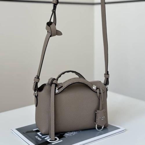 فندي مقاس 20cm
