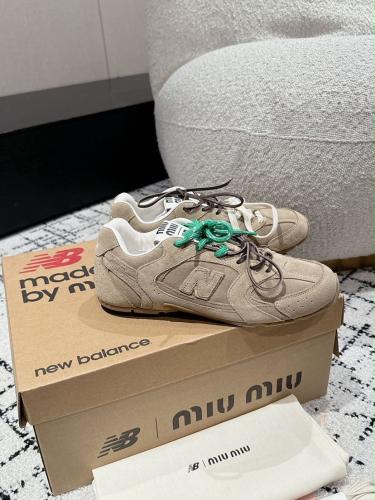 شوز New Balance × Miu Miu