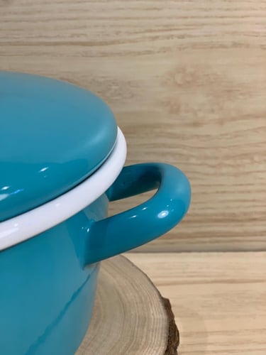 قدر معدني 22 سم