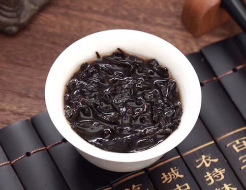 شاي الرداء الأحمر الفاخر الوزن 150 جم