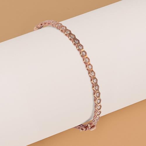 اسوارة ذهب عيار 18 بتصميم خلية نحل مرصعة زركون