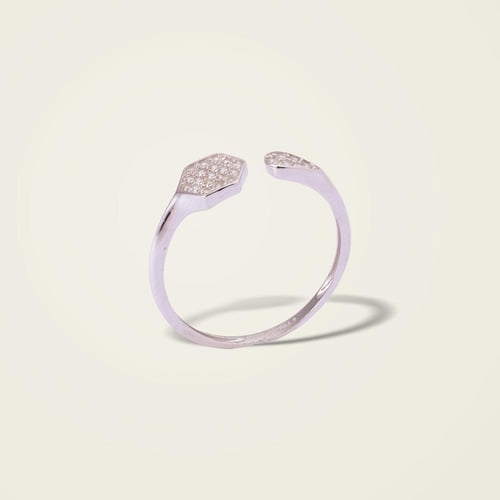 خاتم ذهب أبيض عيار 18 بتصميم مفتوح