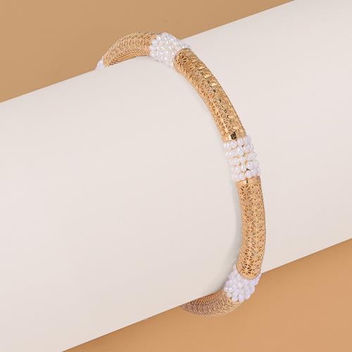 بنجر ذهب مرصع بالفصوص البيضاء عيار 21 | رقي سعودي