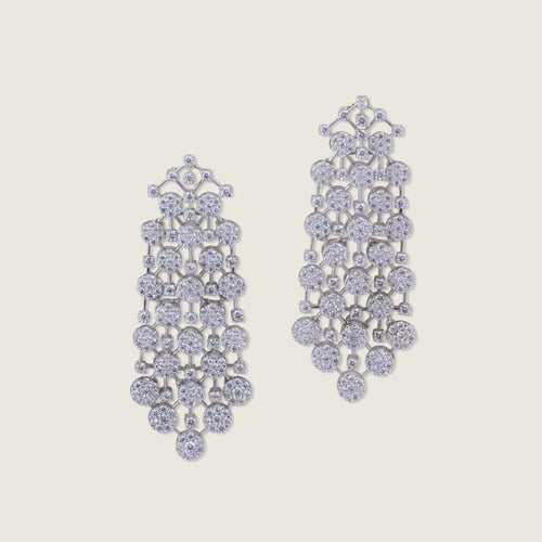 طقم ذهب أبيض عيار 18بتصميم شبكي مرصع بالزركون