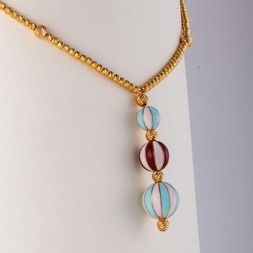 عقد ذهب دوريكا ملون عيار 21 تصميم فاخر وعصري