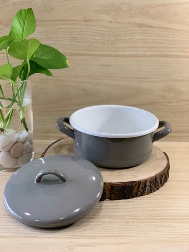 قدر معدني 18 سم