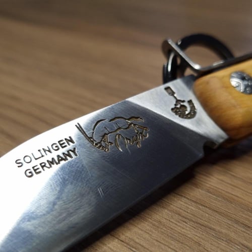 سكين أم شوكة الألمانية ( خشب الجوز )