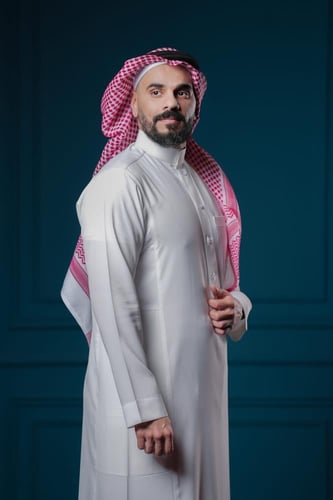 تفصيل ثوب برسمة خيوط البشت الملكي