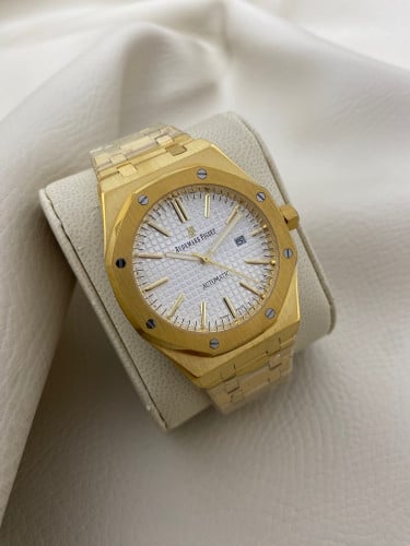 ساعة اوديمار بيغيه