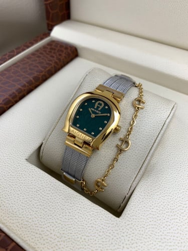 ساعة اقنر النسائية